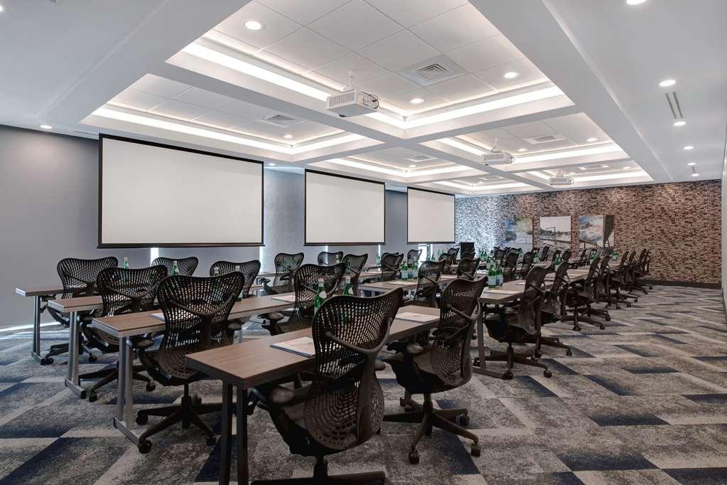 Home2 Suites By Hilton Anderson Downtown Удобства фото