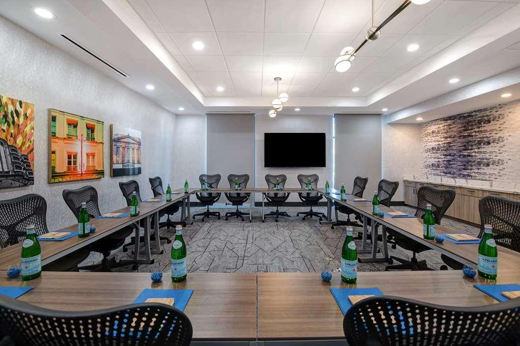 Home2 Suites By Hilton Anderson Downtown Удобства фото