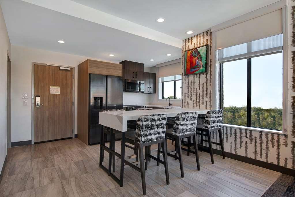 Home2 Suites By Hilton Anderson Downtown Номер фото